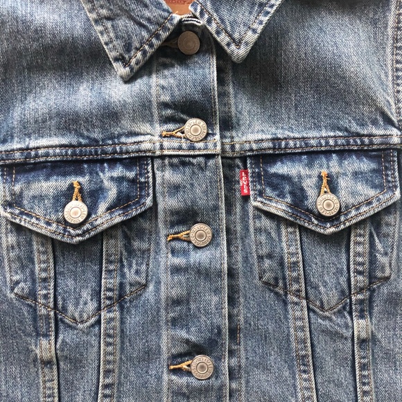 Levi’s Denim Jean Medium Blue Wash Vest - Picture 3 of 6